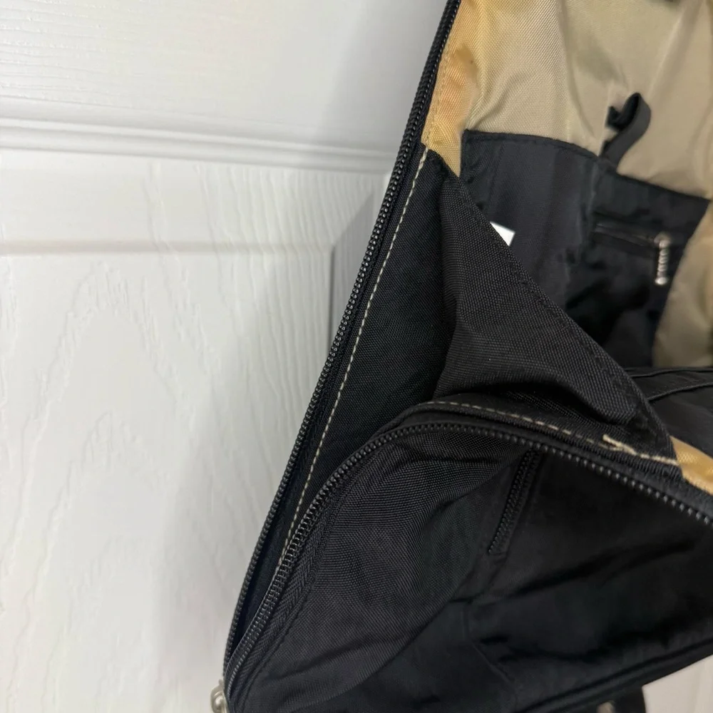 Baggallini MM Metro Backpack Black Bag